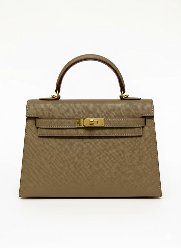 Sac Taupe – Affirmez votre élégance avec subtilité